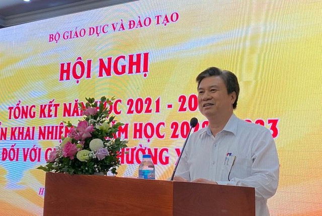 Thứ trưởng Bộ GD&ĐT Nguyễn Hữu Độ nhấn mạnh việc đổi mới công tác quản lý, đa dạng hóa các chương trình giáo dục trong các cơ sở GDTX