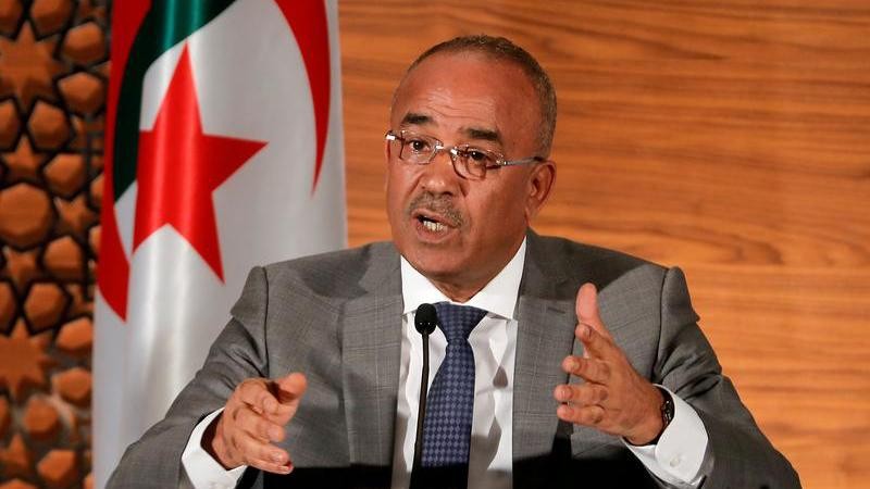 Cựu Thủ tướng Algeria Noureddine Bedoui bị bắt vì tội tham nhũng
