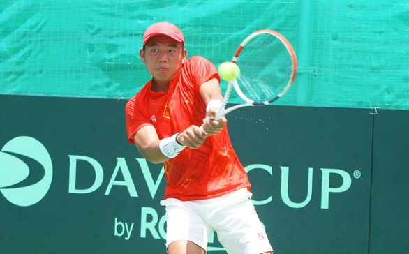 Lý Hoàng Nam đánh bại tay vợt từng hạng 49 thế giới Illya Marchenko