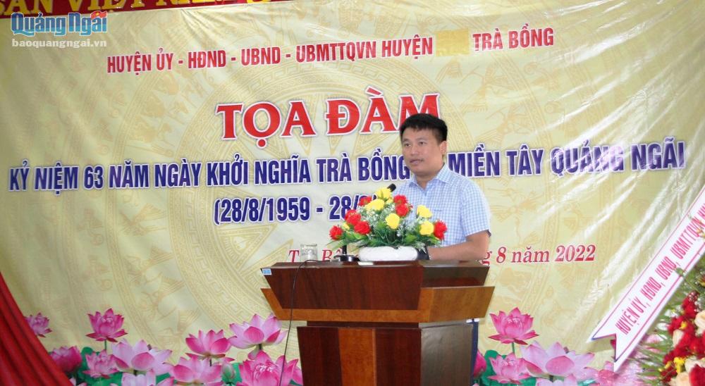 Phó Bí thư Thường trực Tỉnh ủy, Trưởng đoàn ĐBQH tỉnh Đặng Ngọc Huy phát biểu tại buổi tọa đàm.