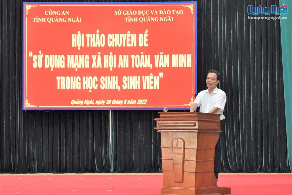 Trưởng ban Tuyên giáo Tỉnh ủy Đặng Ngọc Dũng phát biểu tại hội thảo.
