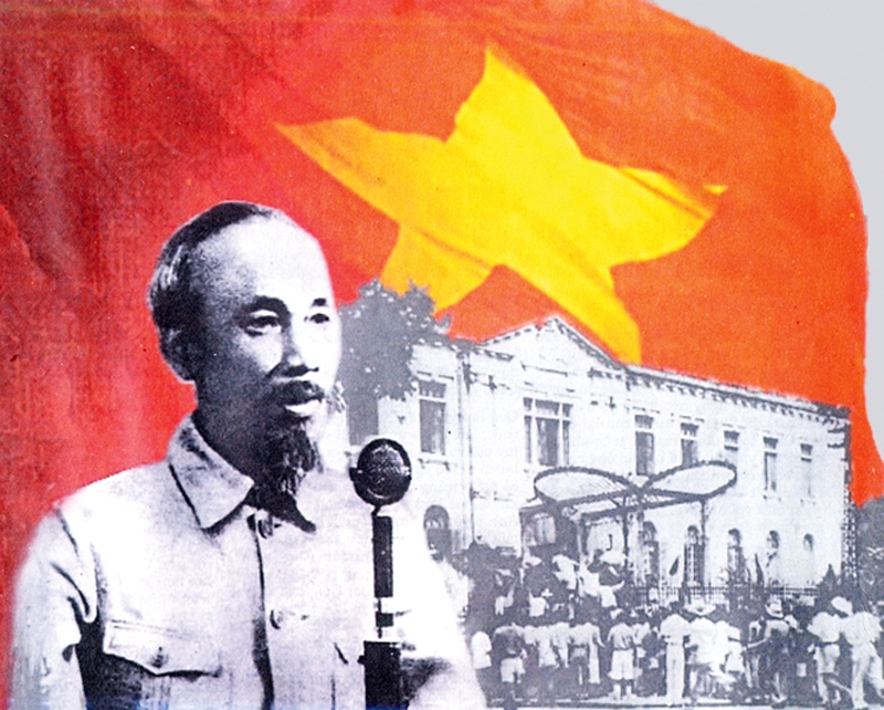 Chủ tịch Hồ Chí Minh đọc Bản Tuyên ngôn Độc lập khai sinh nước Việt Nam Dân chủ Cộng hòa sau thành công của Cách mạng Tháng Tám 1945.   