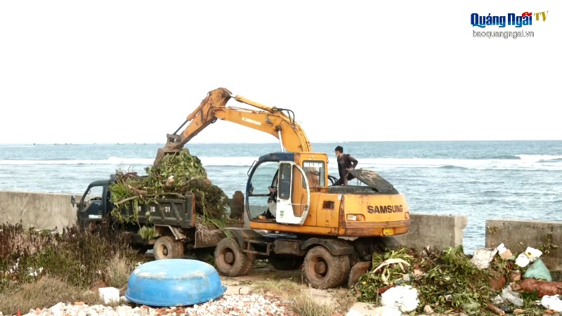 Video: Nỗ lực xử lý rác thải sau bão