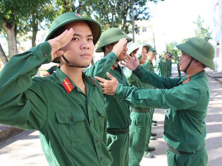 Xét tạm hoãn quân sự với sinh viên: Bộ GD&amp;ĐT đề nghị khẩn với Bộ Quốc phòng