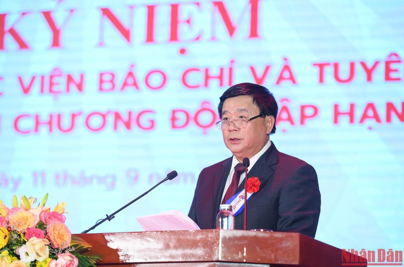 Đồng chí Nguyễn Xuân Thắng, Ủy viên Bộ Chính trị, Giám đốc Học viện Chính trị quốc gia Hồ Chí Minh phát biểu tại Lễ kỷ niệm.