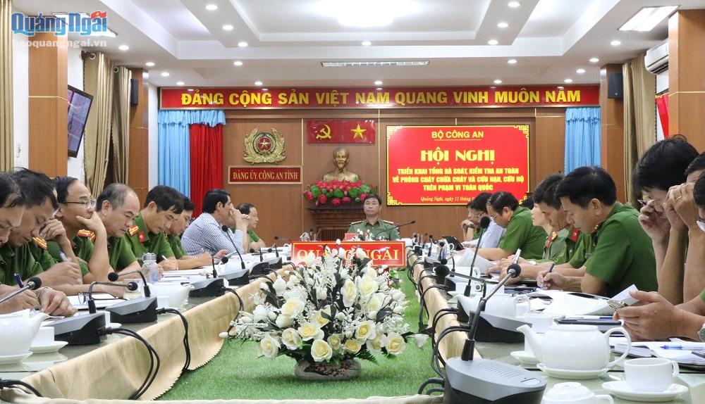 Các đại biểu dự hội nghị tại điểm cầu Công an tỉnh Quảng Ngãi. 