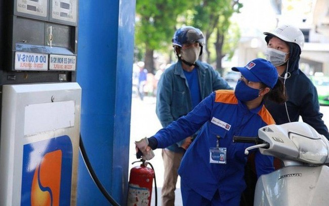 Xăng dầu tiếp tục tăng giá