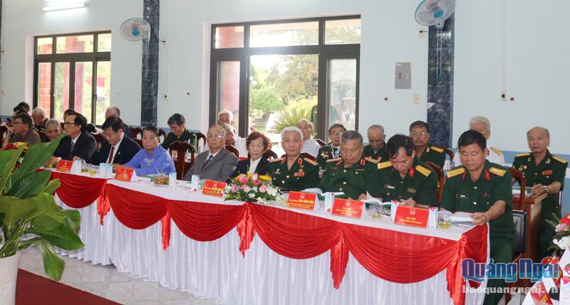 Các đại biểu trong Ban Liên lạc Trung đoàn 52 Tây Tiến tham gia buổi tọa đàm.