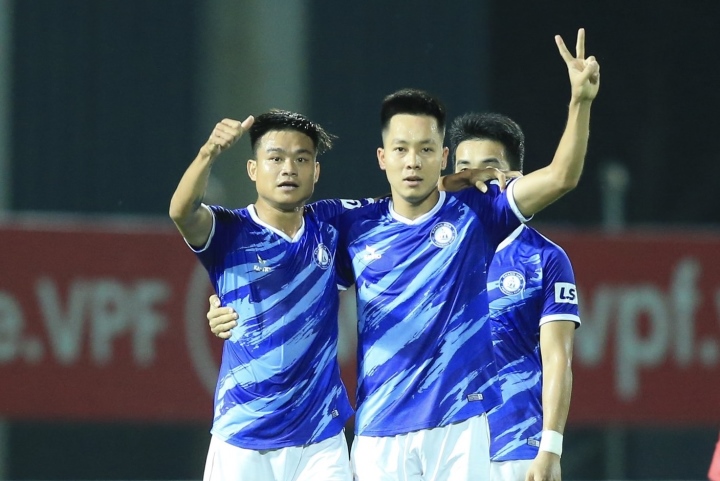 CLB Khánh Hoà giành quyền thăng hạng V-League 2023