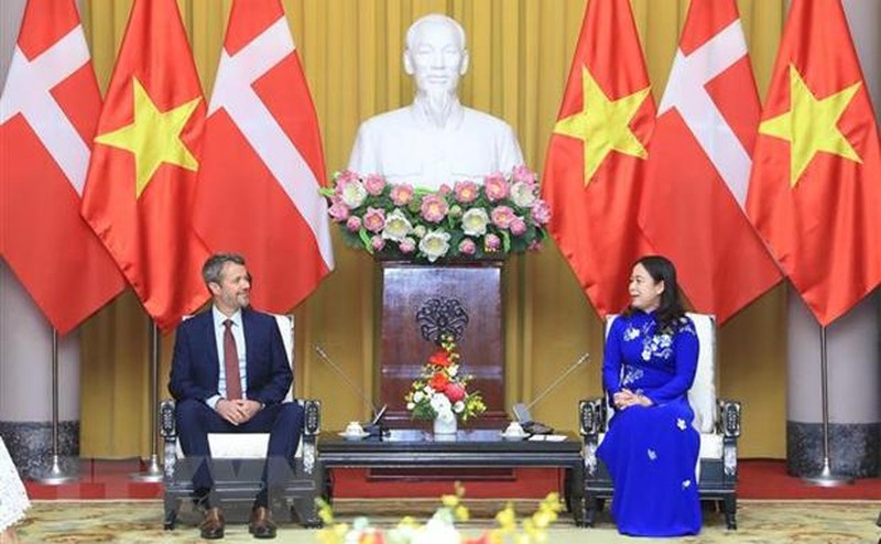 Phó Chủ tịch nước Võ Thị Ánh Xuân hội đàm với Thái tử kế vị Đan Mạch Frederik. (Ảnh: TTXVN)