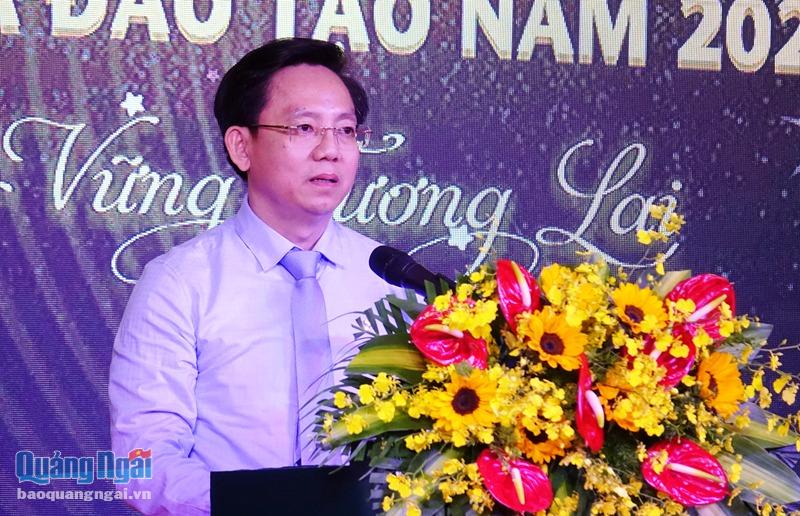 Giám đốc Vietcombank Quảng Ngãi Võ Văn Linh phát biểu tại  hội nghị.