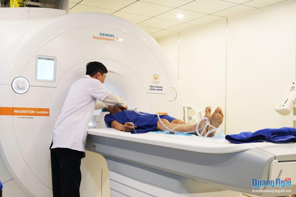 Nhiều ca phình mạch não không có dấu hiệu cảnh báo được phát hiện tại Thiện Nhân Đà Nẵng khi chụp MRI não.