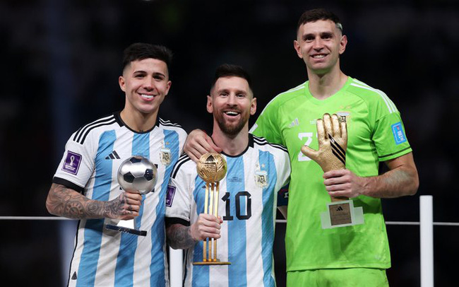 Những danh hiệu cá nhân tại World Cup 2022: Messi, Mbappe và những cầu thủ Argentina