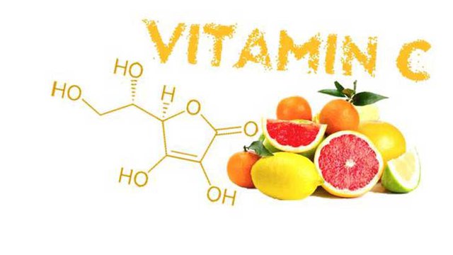 Vitamin C tham gia vào nhiều chức năng quan trọng của cơ thể.