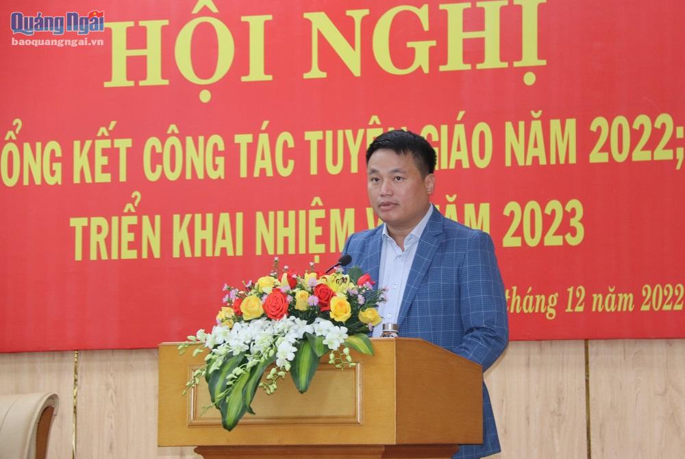 Phó Bí thư Thường trực Tỉnh ủy, Trưởng đoàn ĐBQH tỉnh Đặng Ngọc Huy phát biểu chỉ đạo tại hội nghị.