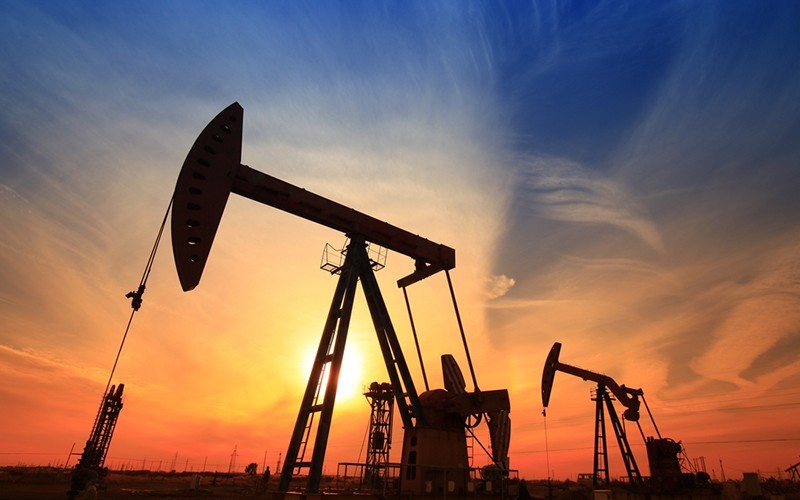 Giá dầu mỏ thế giới tăng trở lại