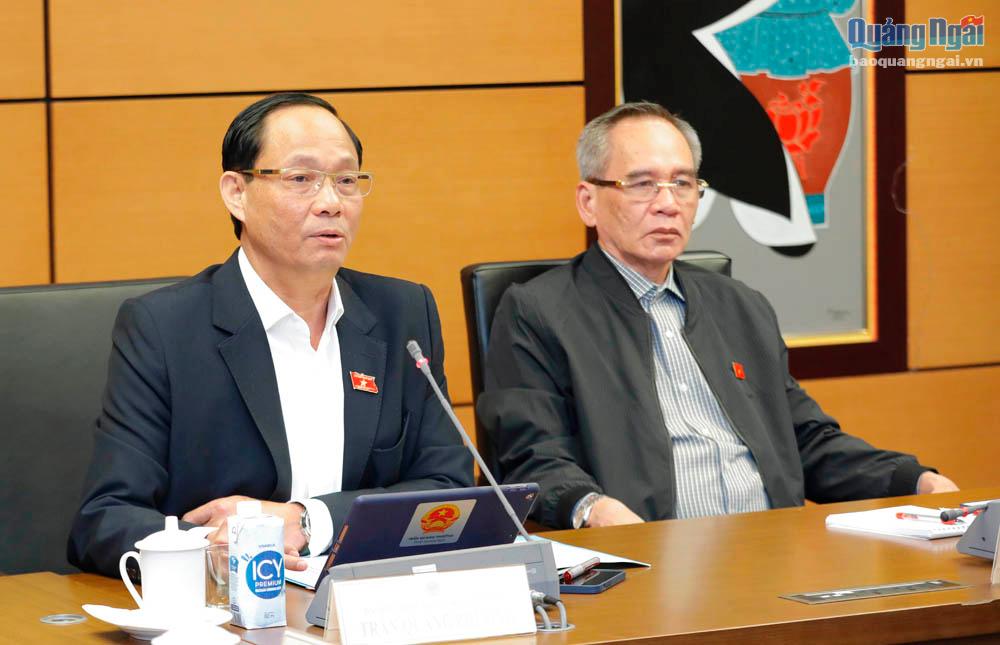 Phó Chủ tịch Quốc hội Trần Quang Phương tham dự phiên họp.