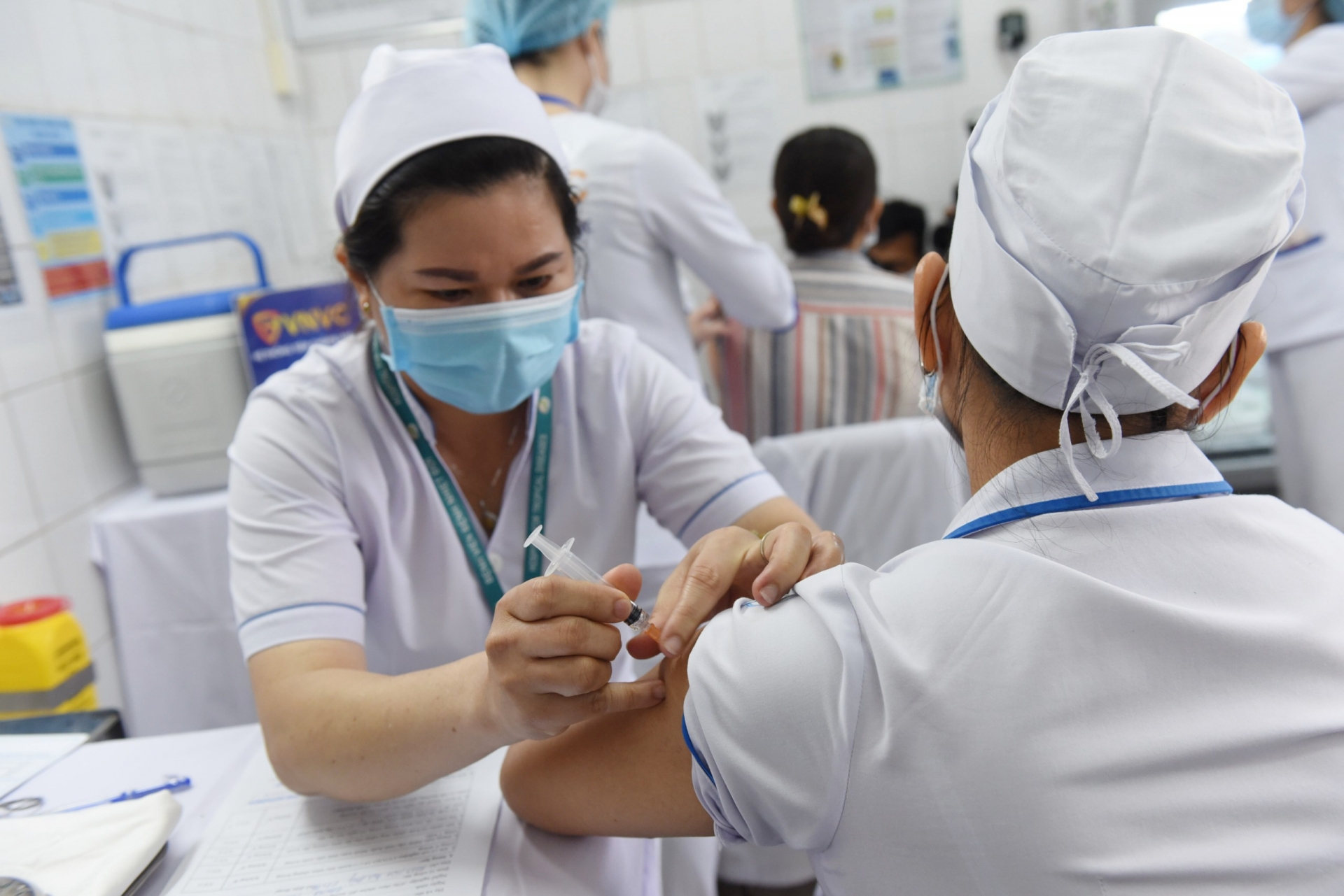Ngày 12/1: Ca mắc COVID-19 tại Việt Nam tăng gấp hơn 2 lần trong 24h qua
