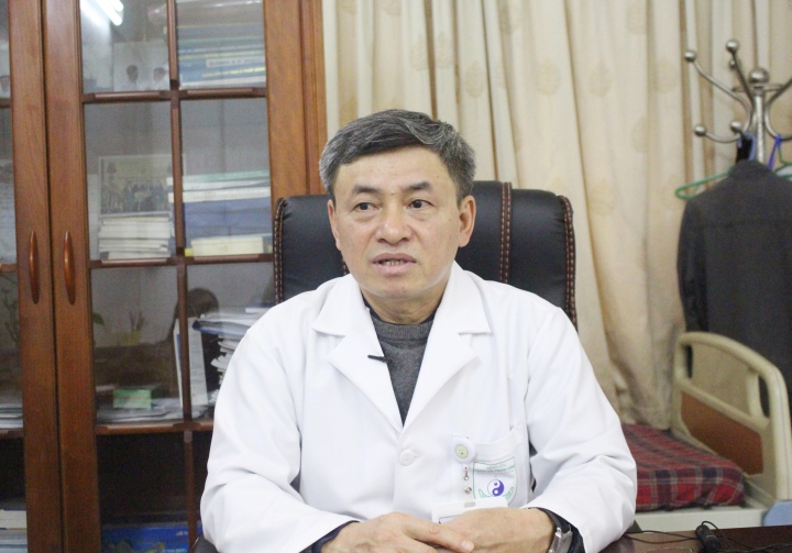 Thạc sĩ, bác sĩ Nguyễn Văn Thủy, Giám đốc Trung tâm nghiên cứu điều trị cai nghiện, Bệnh viện Châm cứu Trung ương. (Ảnh: Ngọc Trang)