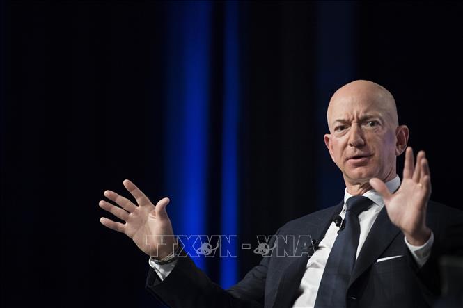Nhà sáng lập, Giám đốc điều hành (CEO) Tập đoàn thương mại điện tử Amazon (Mỹ) Jeff Bezos - Ảnh: AFP/TTXVN