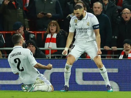 Real Madrid ngược dòng thắng 'hủy diệt' Liverpool ngay tại Anfield