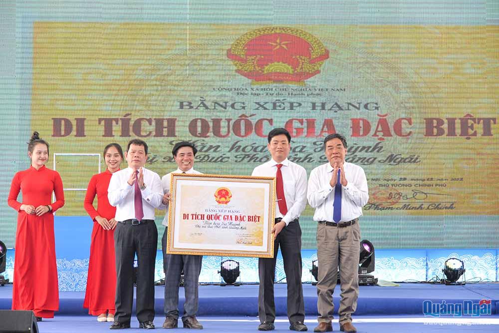 Công bố và đón nhận Bằng xếp hạng Di tích Quốc gia đặc biệt Văn hóa Sa Huỳnh